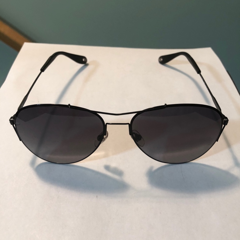 Givenchy Sunglasses - Black - Picture 3 of 8